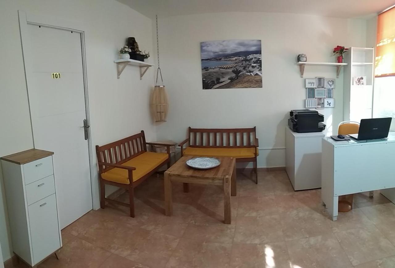 Kiki Vivienda Bed & Breakfast San Isidro  Kültér fotó