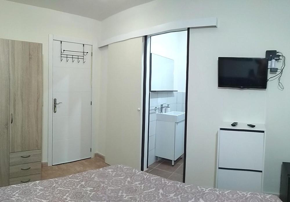Kiki Vivienda Bed & Breakfast San Isidro  Kültér fotó
